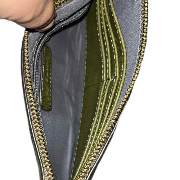 Joy Susan Olive Green Leather Wristlet - Picture 5 of 6